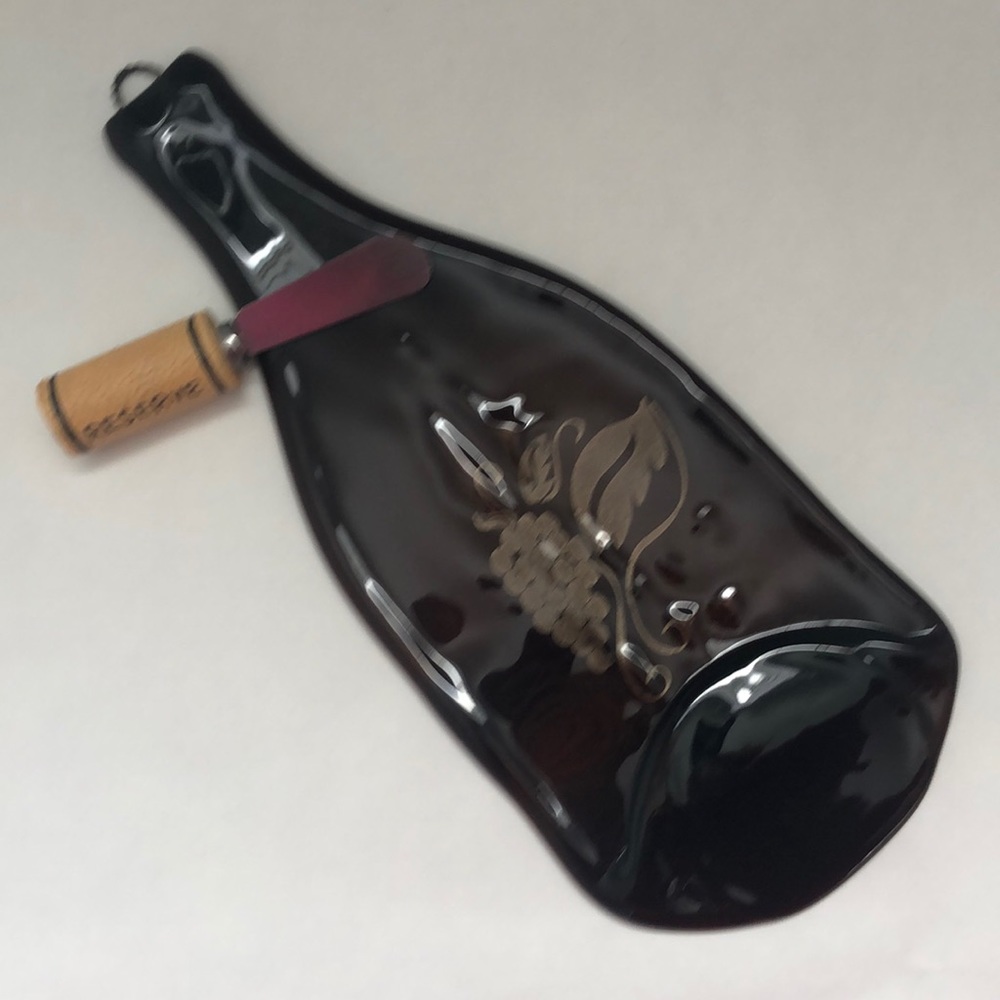 Wine bottle cheese holder & cheese knife -box set